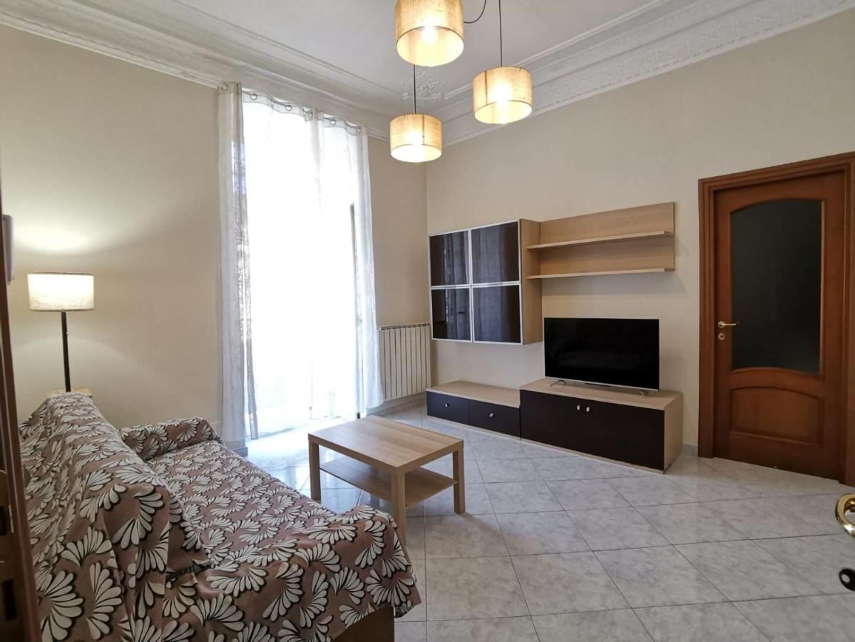 Апартаменты Casa In Centro Вентимилья Экстерьер фото